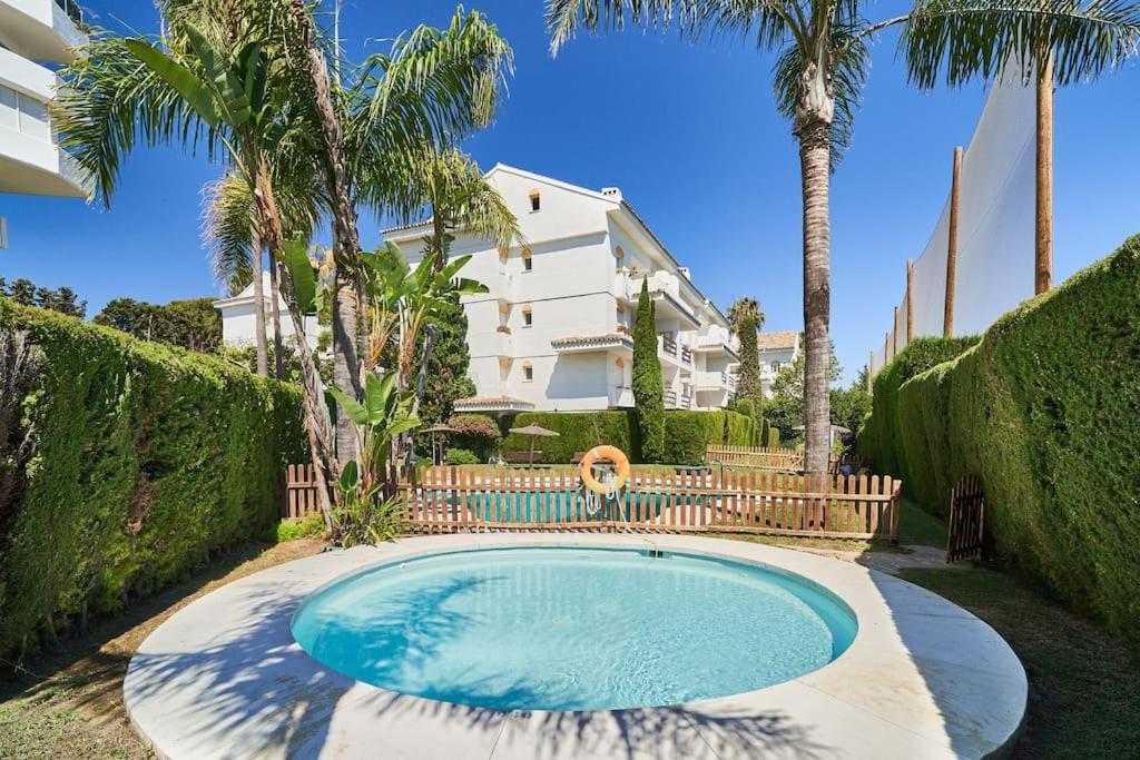 Superbe Appartement Avec Jaccuzi マルベーリャ エクステリア 写真